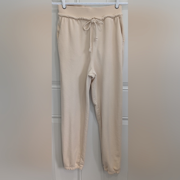Zara Cream Joggers for Casual Comfort - Picture 1 of 5
